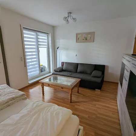 Appartment Boehlen شقة *